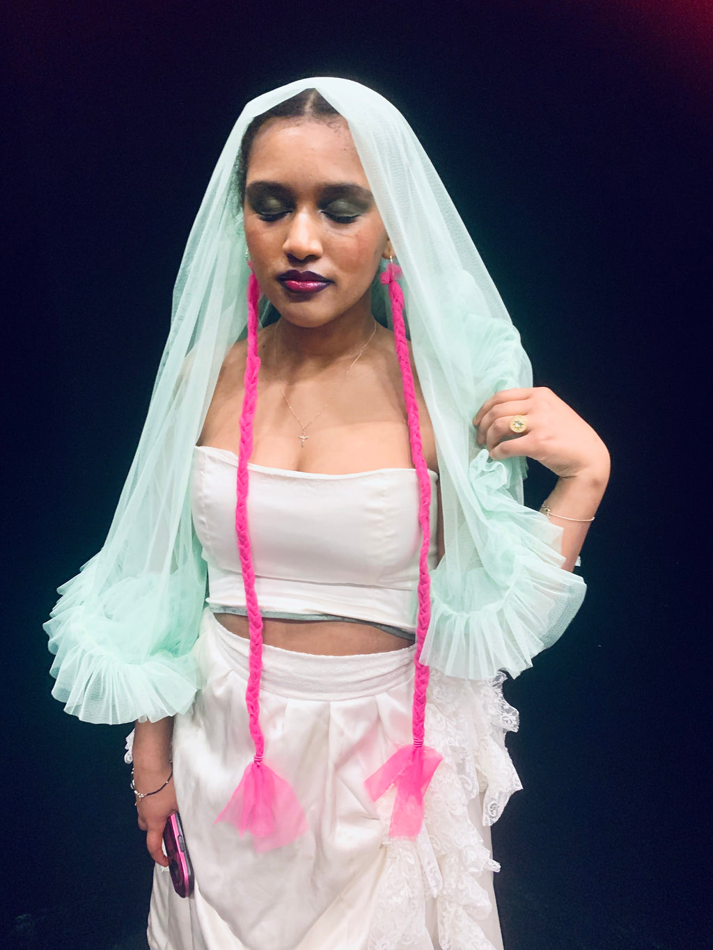 Mindy veil