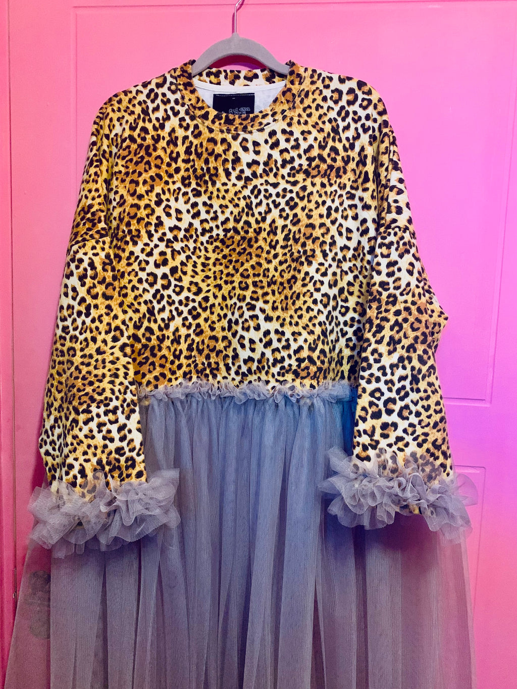 Leo dress
