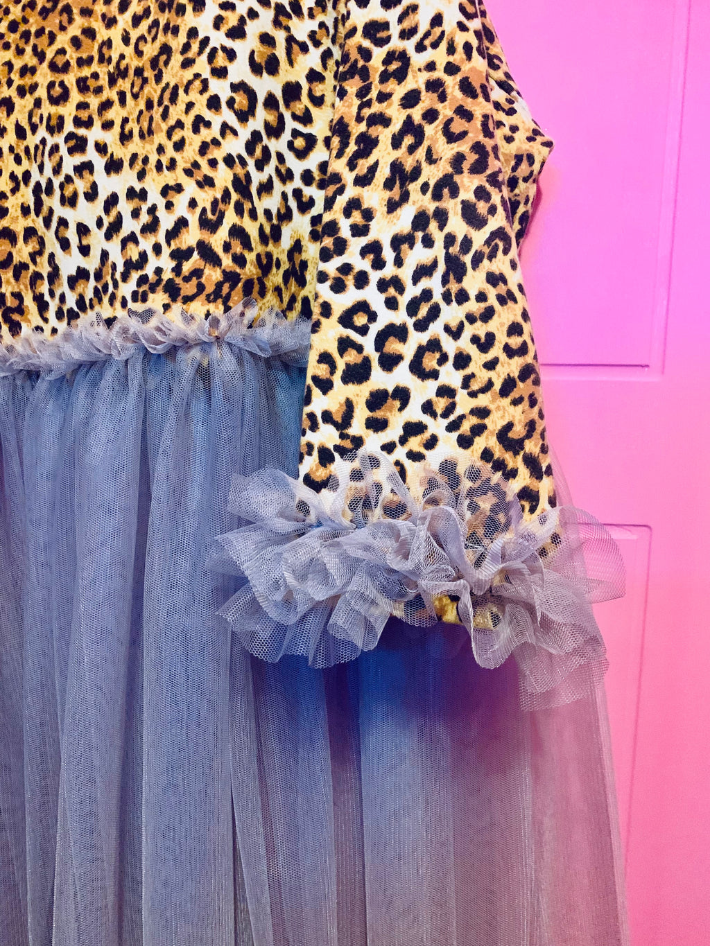 Leo dress